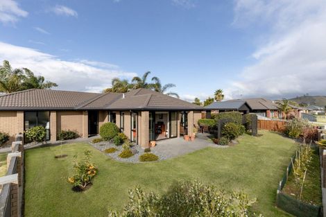 Photo of property in 63 Carrington Drive, Papamoa Beach, Papamoa, 3118