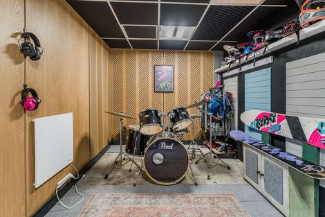 Photo of property in 25 Elwyn Crescent, Green Island, Dunedin, 9018