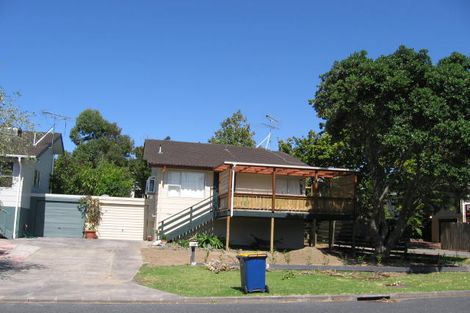 Photo of property in 1/30a Glenvar Road, Torbay, Auckland, 0630