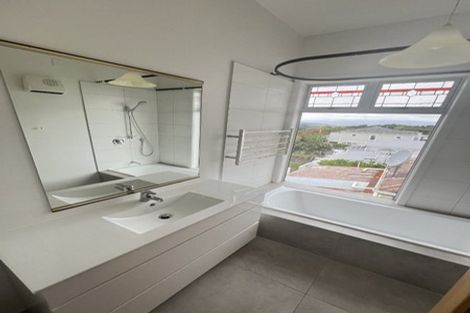 Photo of property in 38a Connaught Terrace, Brooklyn, Wellington, 6021