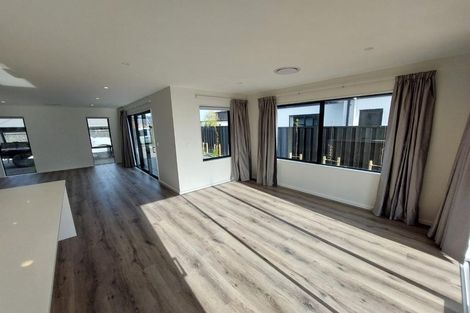 Photo of property in 17 Quarters Place, Halswell, Christchurch, 8025