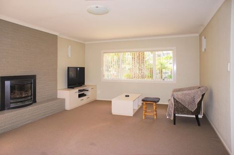 Photo of property in 1 Lewis Road, Pakuranga, Auckland, 2010