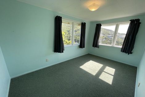 Photo of property in 41 Versailles Street, Karori, Wellington, 6012