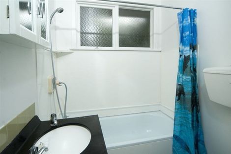 Photo of property in 4/39 Shakespeare Road, Milford, Auckland, 0620