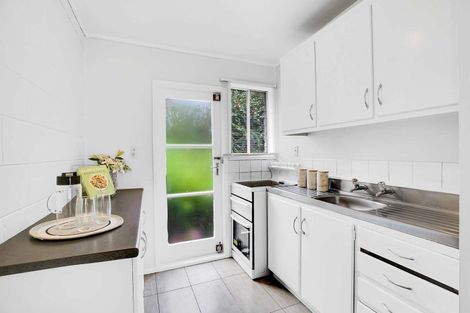 Photo of property in 2/33 Grassways Avenue, Pakuranga, Auckland, 2010