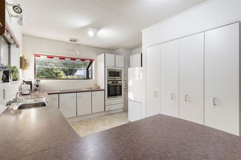 Photo of property in 208 Clovelly Road, Bucklands Beach, Auckland, 2012