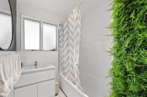 Photo of property in 24 Joanne Crescent, Pukehangi, Rotorua, 3015