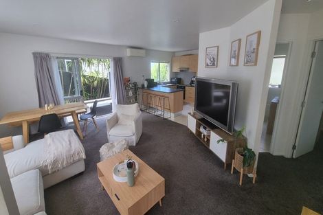 Photo of property in 18a Hythe Terrace, Mairangi Bay, Auckland, 0630