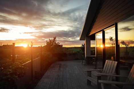 Photo of property in 73 Harding Drive, Papamoa Beach, Papamoa, 3118