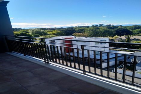 Photo of property in West Fitzroy, 7g/66 Armagh Street, Christchurch Central, Christchurch, 8013