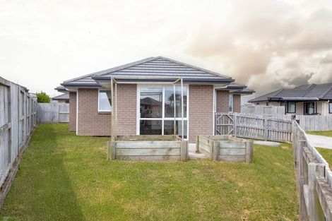 Photo of property in 11 Manawaroa Close, Grandview Heights, Hamilton, 3200