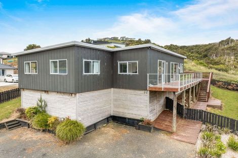 Photo of property in 135 Rangituia Street, Whangamata, 3691