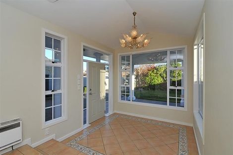 Photo of property in 48 Wai-iti Crescent, Woburn, Lower Hutt, 5010