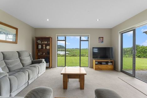 Photo of property in 30 Nicholson Drive, Kaitoke, Whanganui, 4572