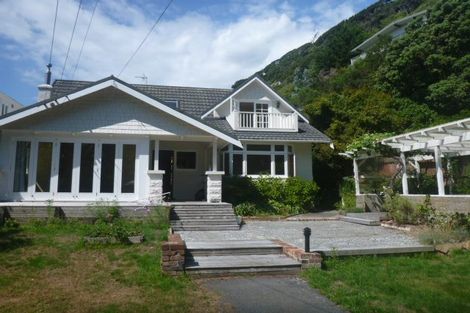 Photo of property in 23 Nikau Street, Eastbourne, Lower Hutt, 5013