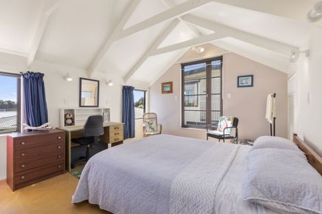 Photo of property in 14 Matipo Street, Eastbourne, Lower Hutt, 5013