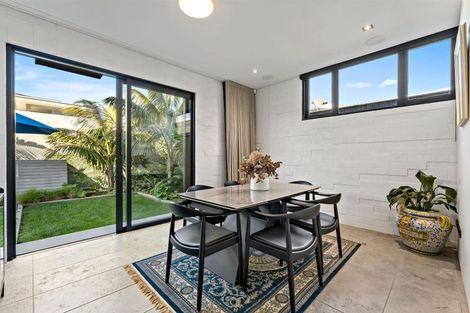 Photo of property in 41 Craig Road, Milford, Auckland, 0620