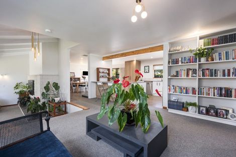 Photo of property in 61 Turitea Road, Fitzherbert, Palmerston North, 4472