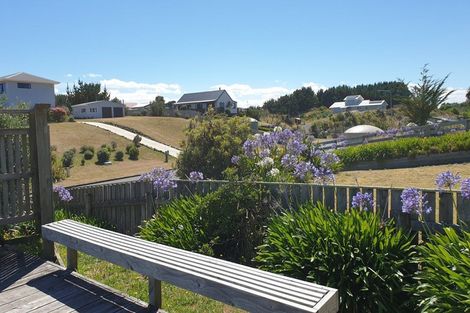Photo of property in 10 Aranui Avenue, Waitarere Beach, Levin, 5510