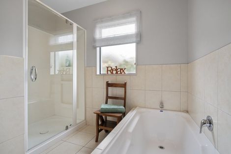 Photo of property in 25 La Cumbre Close, Bethlehem, Tauranga, 3110