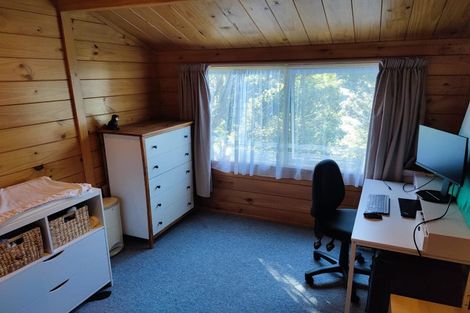 Photo of property in 43 Houghton Bay Road, Houghton Bay, Wellington, 6023