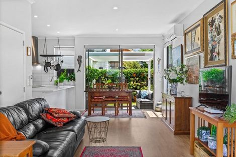 Photo of property in 30 Grey Warbler Road, Hobsonville, Auckland, 0616