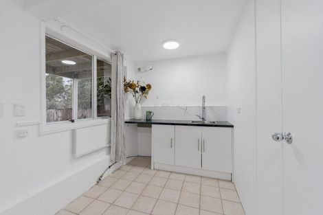 Photo of property in 92 Gallony Avenue, Massey, Auckland, 0614