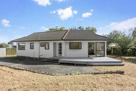 Photo of property in 6 Pureora Place, Clendon Park, Auckland, 2103