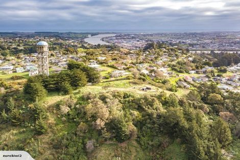 Photo of property in 21 Bastia Avenue, Bastia Hill, Wanganui, 4500