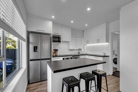 Photo of property in 32 Bentley Street, Russley, Christchurch, 8042