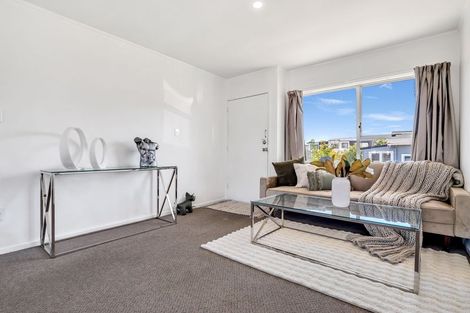Photo of property in 2/26 Arawa Street, New Lynn, Auckland, 0600