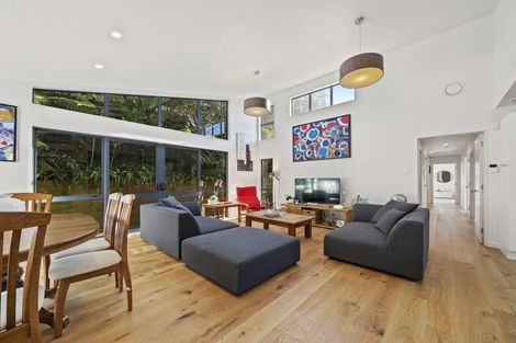 Photo of property in 65a Thurleigh Grove, Karori, Wellington, 6012