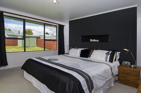 Photo of property in 4 Seaforth Grove, Greerton, Tauranga, 3112