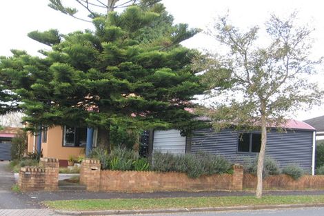 Photo of property in 8 Dudley Terrace, Frankton, Hamilton, 3204