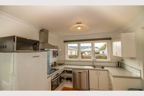 Photo of property in 37 Goldfinch Street, Ohakune, 4625