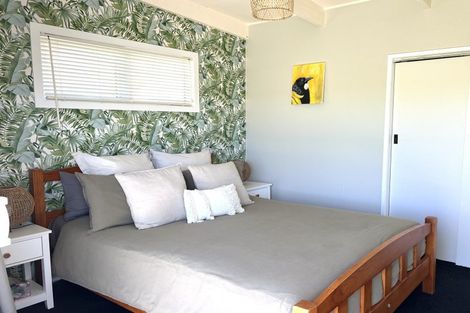 Photo of property in 37 Bluff Road, Kuaotunu West, Whitianga, 3592