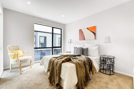 Photo of property in 14c Serjeant Street, Henderson, Auckland, 0612