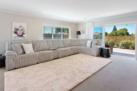 Photo of property in 12 Gardner Place, Otaki, 5512