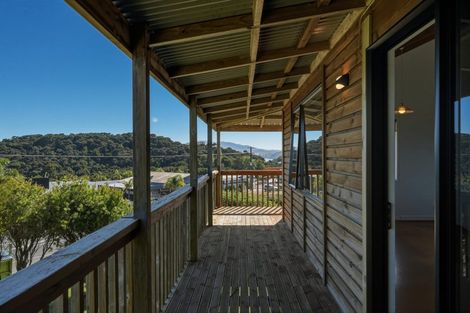 Photo of property in 5 Cable Bay Block Road, Cable Bay, 0420