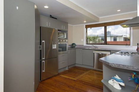 Photo of property in 4 Seaforth Grove, Greerton, Tauranga, 3112