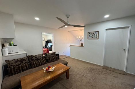 Photo of property in 14a Pipitea Place, Massey, Auckland, 0614