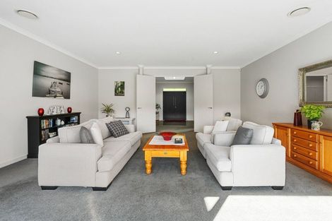 Photo of property in 9 Rexwood Estate, Carterton, 5713