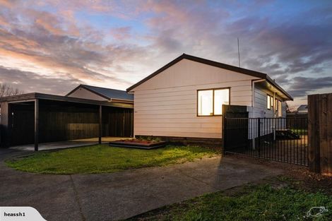 Photo of property in 2/83 Redcrest Avenue, Red Hill, Papakura, 2110