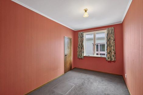 Photo of property in 237 Huatoki Street, Upper Vogeltown, New Plymouth, 4310