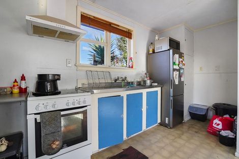 Photo of property in 8 Lee Place, Bader, Hamilton, 3206