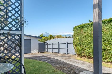 Photo of property in 38 Woodleigh Street, Frankleigh Park, New Plymouth, 4310