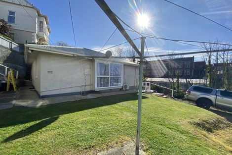 Photo of property in 4 Bishops Place, Dunedin Central, Dunedin, 9016