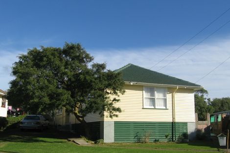 Photo of property in 8 D'urville Street, Cannons Creek, Porirua, 5024