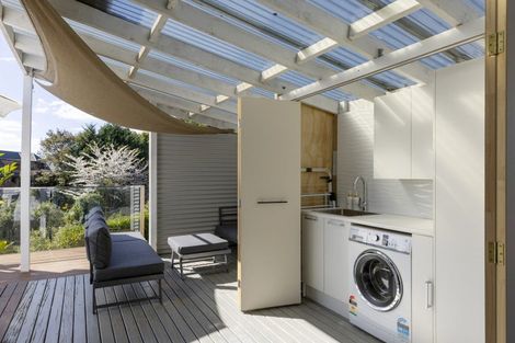 Photo of property in 32 Shepherd Road, Waipahihi, Taupo, 3330