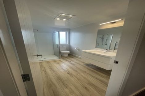 Photo of property in 11 Sandy Place, Waihi Beach, 3611